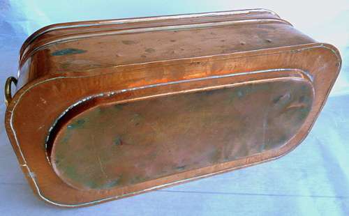 OLD COPPER PAN WITH LID. PLS READ