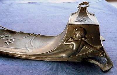 OUTSTANDING PIECE! ART NOUVEAU TRAY / HOLDER