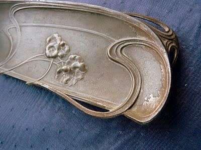 OUTSTANDING PIECE! ART NOUVEAU TRAY / HOLDER