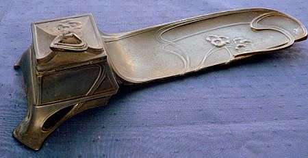 OUTSTANDING PIECE! ART NOUVEAU TRAY / HOLDER