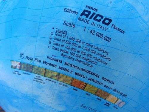 nova RICO .FLORENCE. VINTAGE GLOBE-ILLUMINATED. BRASS.WOODEN STAND