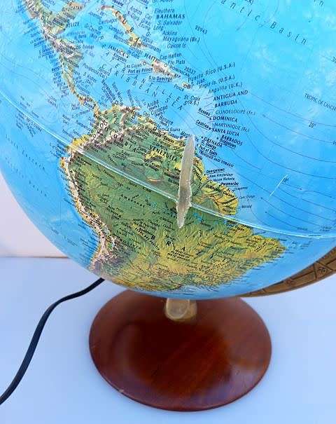 nova RICO .FLORENCE. VINTAGE GLOBE-ILLUMINATED. BRASS.WOODEN STAND