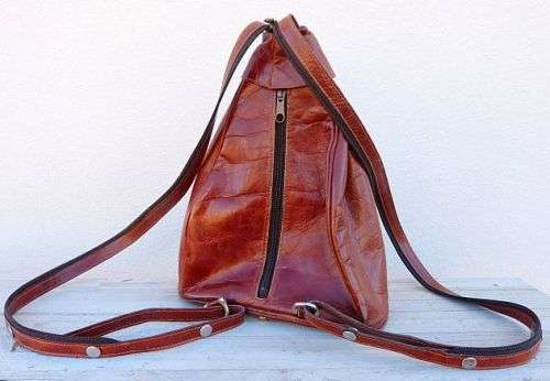 EXQUISITE TAN LEATHER RUCKSACK / SHOULDERBAG. SEE OPTIONS