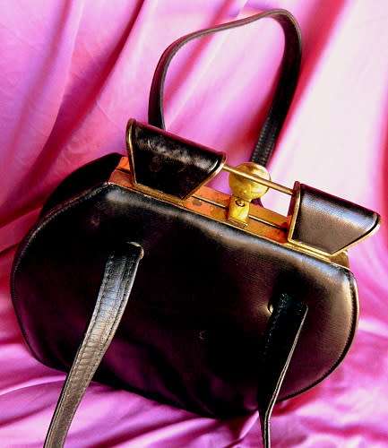 ART DECO ELEGANT HAND BAG, GENUINE LEATHER, STUNNING PIECE...