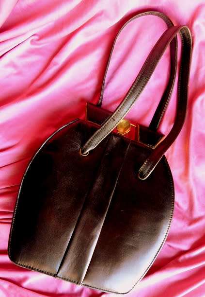 ART DECO ELEGANT HAND BAG, GENUINE LEATHER, STUNNING PIECE...