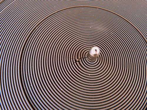 "TECHNICS " TURNTABLE. SL-20. F-G-SERVO. FOR VINYLS