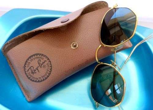 RARE VINTAGE HEXAGONAL RAY BAN GLASSES IN CASE