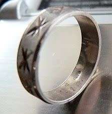 VINTAGE STERLING SILVER RING