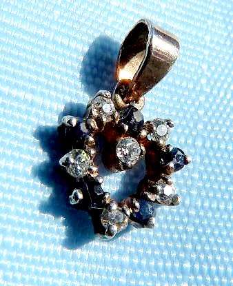 VINTAGE PENDANT, STUNNING SET IN SOLID STERLING SILVER. AS NEW