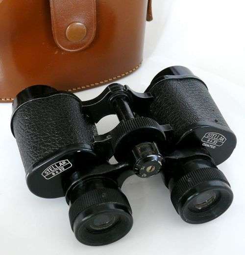 BINOCULAR "STELLAR" 8X32 IN ORIGINAL LEATHER CASE
