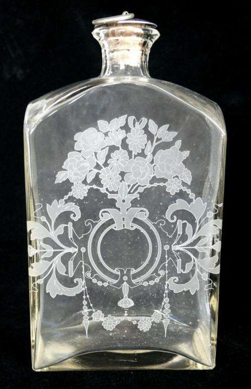 GLASS DECANTER WITH ETCHED FLOWERS