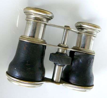 VINTAGE OPERA GLASSES
