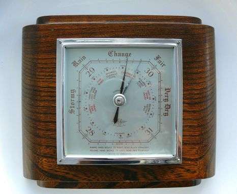 ART DECO BAROMETER IN OAK CASE,SHORTLAND,MADE IN ENGLAND//WORKING ORDER