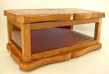 WOODEN/GLASS (JEWELLERY) DISPLAY BOX