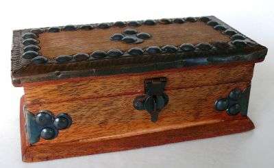 SMALL WOODEN BOX WITH HOBNAILS