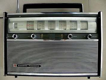 NATIONAL PANASONIC FM-AM 6-BAND  RECEIVER MODEL RF-3000N WORKING,MADE IN JAPAN