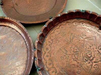 3 WALL PLATES;SOLID COPPER;DIAMETER 26,5 -29 cm //Pls check pics / POSTAGE R 50