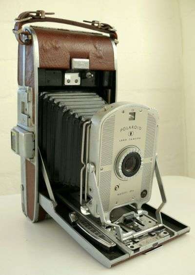 POLAROID LAND CAMERA // MODEL 95 B // 24x12,5,x6 cm //