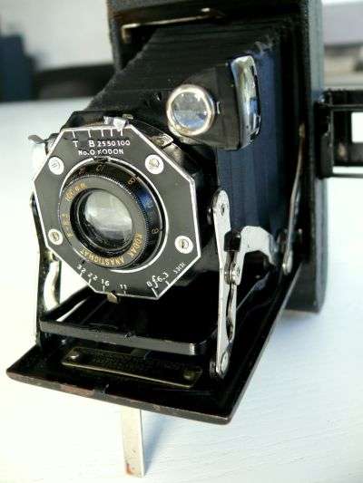 KODAK JUNIOR CAMERA six-20 Series 2 // ( 1937-1940) Pls check all pics and infos...