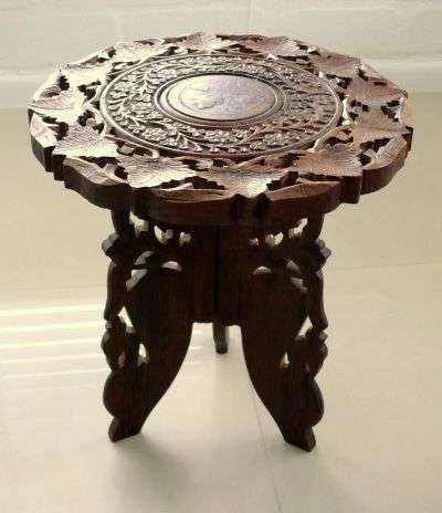 CARVED SIDETABLE;COLLABSIBLE,height 33,5cm // Pls check all pics and size...