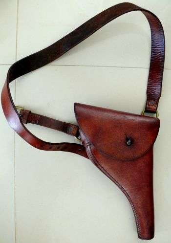 OLD SA POLICE HOLSTER;LEATHER