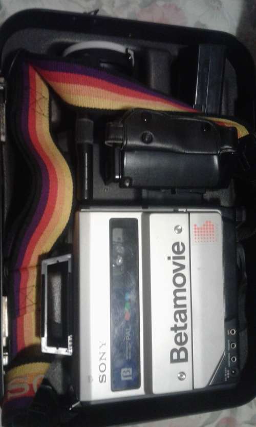 BETAMOVIE SONY CAMERA LIKE NEW.COLLECTORS ITEM