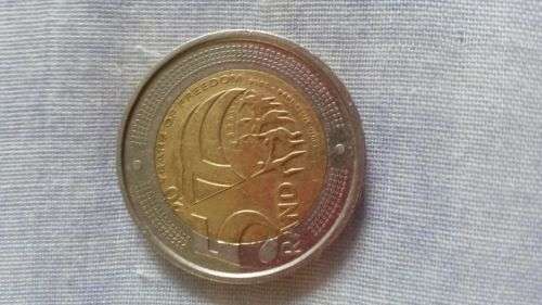 2014 TWENTY YEARS OF FREEDOM R5 coin.nice condition