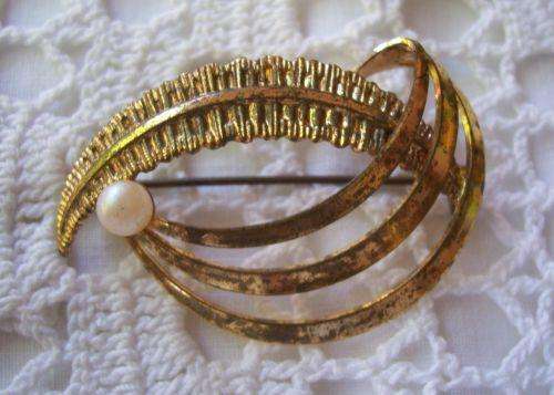 Vintage Brooch