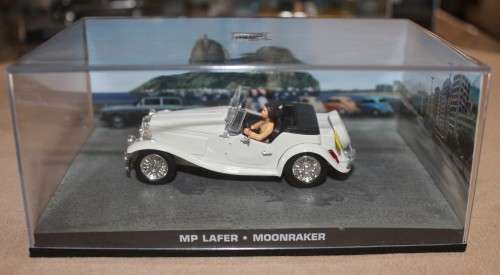 James Bond 007 Car Collection Model MP Lafer *Moonraker* Including Magazine