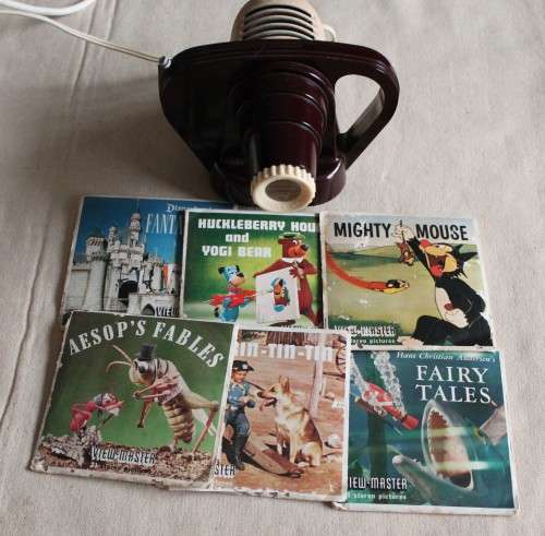 Vintage Sawyer's Junior ViewMaster Projector with 6 Sets of Classic Reels in Perfect Working Order