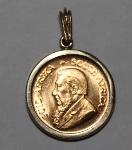 1/10th Krugerrand Pendant Set in 9ct Gold - Total Weight 3.9g