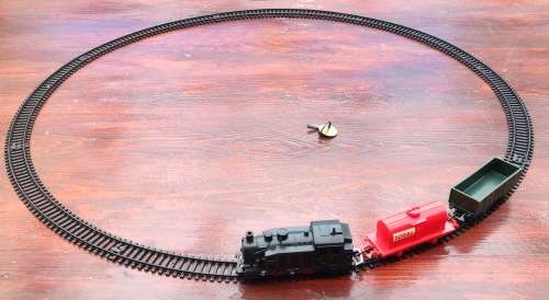 Vintage Old French Wind Up Trainset