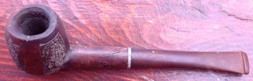 FOUR PIPES AND TEN CIGARETTE HOLDERS - BID PER LOT