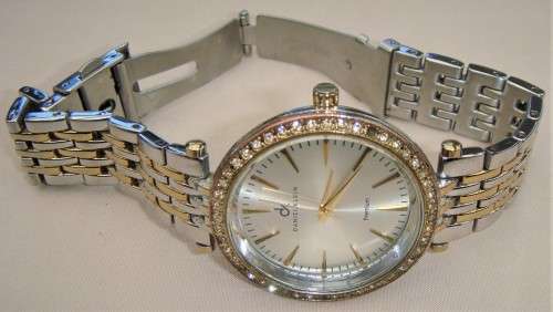Authentic Daniel Klein Lady,s Watch (working)