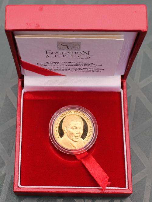 **Exclusive for LIBG48** Nelson Mandela FNB Education for All 1/4oz 24ct Mintage 2000
