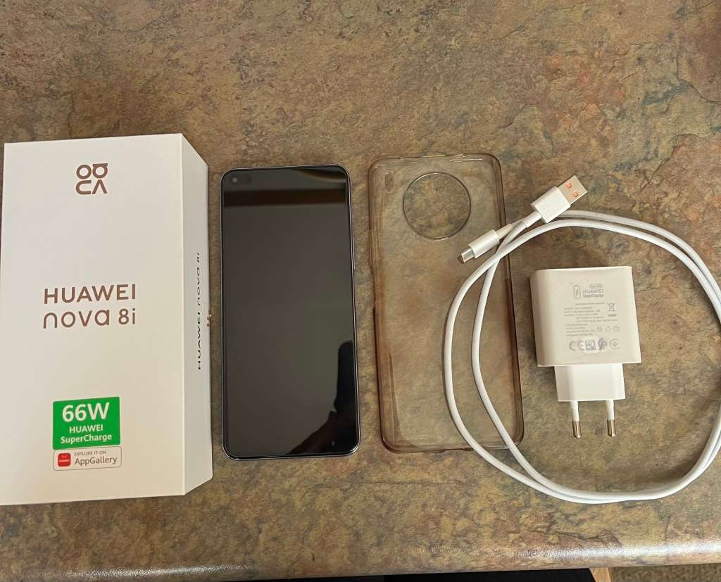 HUAWEI NOVA 8i