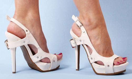 Sale- Ivory Sandal Heels size 3.5