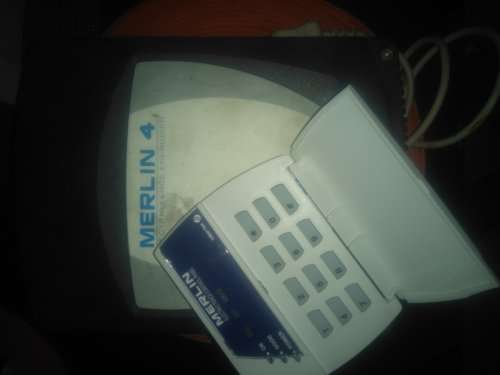 MERLIN ELECTRIC FENCE ENERGISER