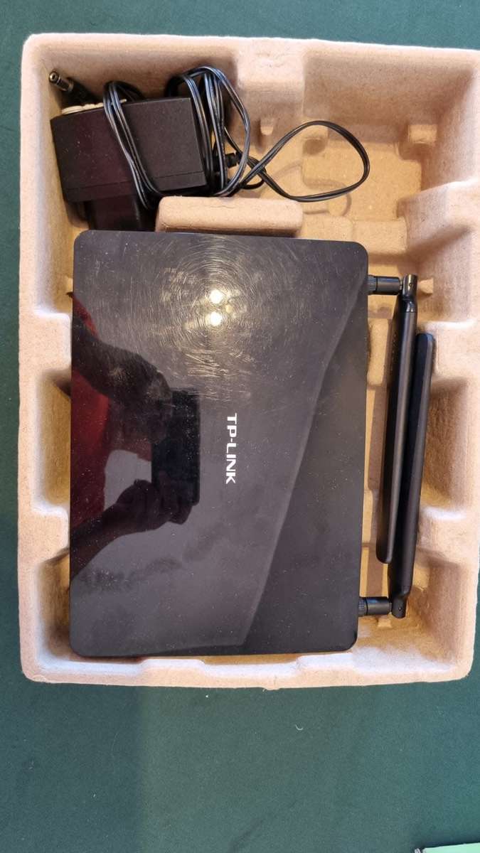 AC750 Wireless Dual Band 4G LTE Router