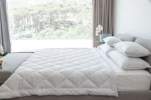 Royal Comfort - European Feather Down Duvet (King)