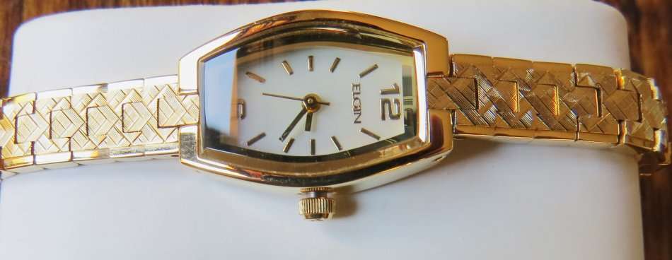 Elgin Ladies GOLD Tone Watch With White Mother of Pearl Dial