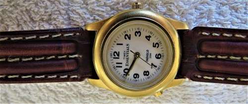 TIMEX LADIES GOLD TONE INDIGO DISPLAY MODEL WATCH