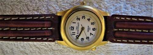TIMEX LADIES GOLD TONE INDIGO DISPLAY MODEL WATCH