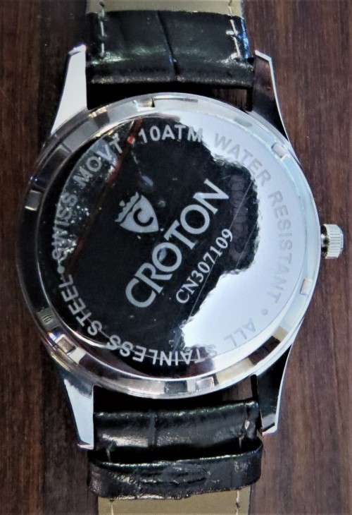 CROTON GENTS  SWISS MOVEMENT DATE BLACK LEATHER WATCH