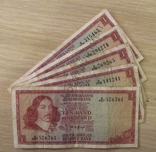 ** GREAT ** ONE RAND BANK NOTE - TW DE JONGH (X5) ONE LOT !! STARTING @ R1