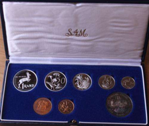 1986 SA SHORT PROOF SET 2 x R1 IN ORIGINAL SA MINT BOX.STARTING @ R1!!!!!!!