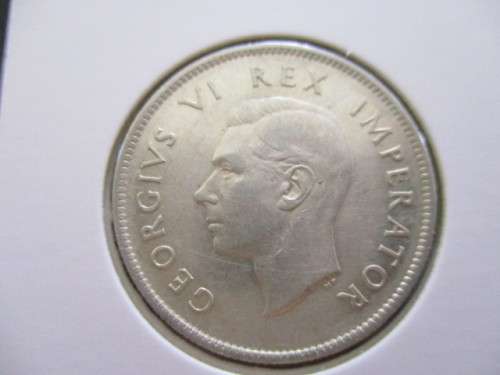 1942 2 shillings  - Excellent coin  - Judge condition as per photo