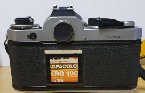 (Item 01070) Nikon FE Camera and Lens