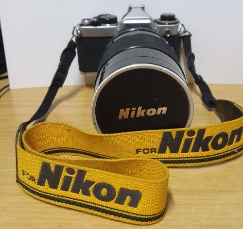 (Item 01070) Nikon FE Camera and Lens