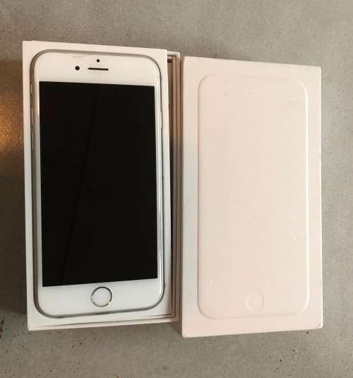 iPhone 6 White/ Silver - 16gig For Sale